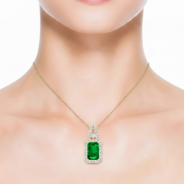 Emerald-Cut Emerald Halo Pendantwith Diamond