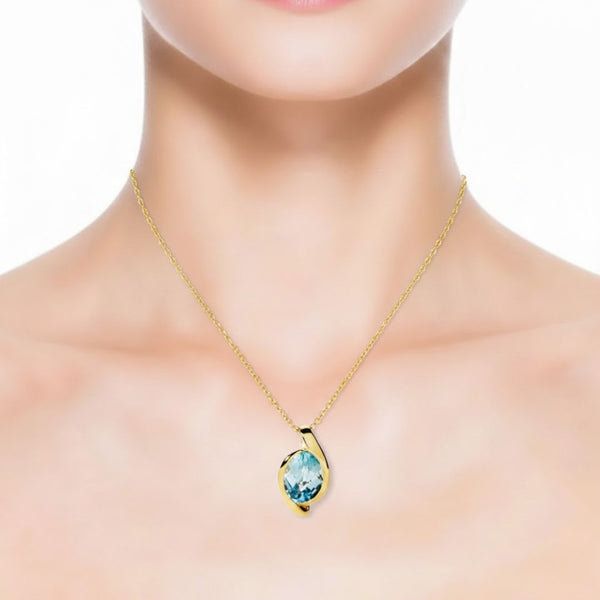 Vintage - Natural Blue topaz pendant In Gold Pendent