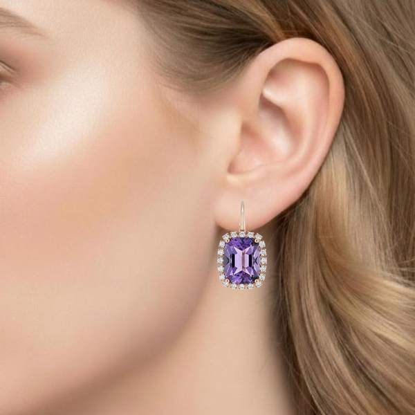 Royal Blue Sapphire Center with Oval Emerald Shoulders in White Gold
