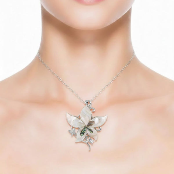 Natural Star 5 Petal Seap Pendant