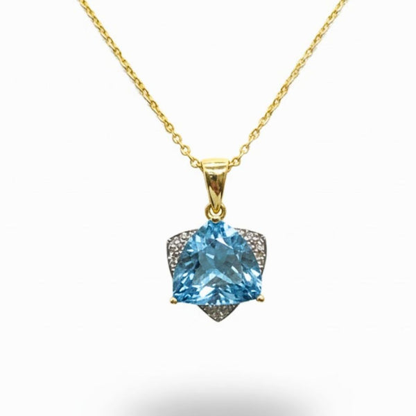 Trillion-Cut Aquamarine Pendant in Diamond Trillon Pendent